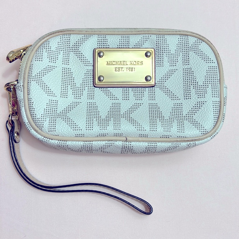 Michael Kors White/Gold Leather Wristlet